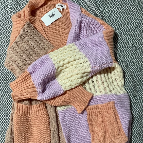 Color block sweater - Picture 2 of 3
